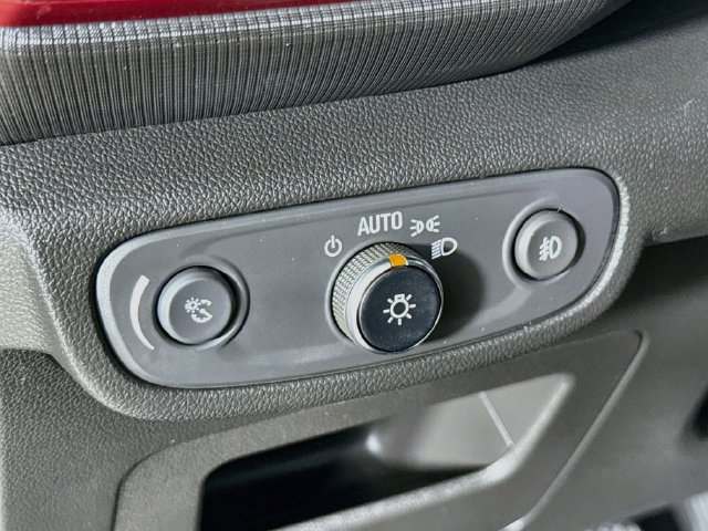 Used 2023 Chevrolet TrailBlazer RS w/ Sun and Liftgate Package AWD/4WD image 17