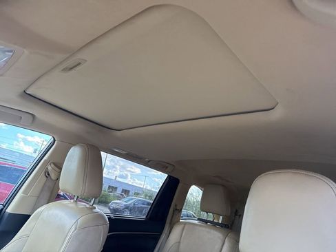 Used 2014 Toyota Highlander Limited image 9