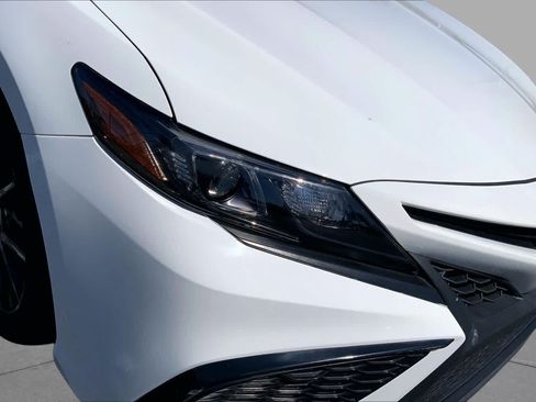 Used 2024 Toyota Camry SE FWD image 27