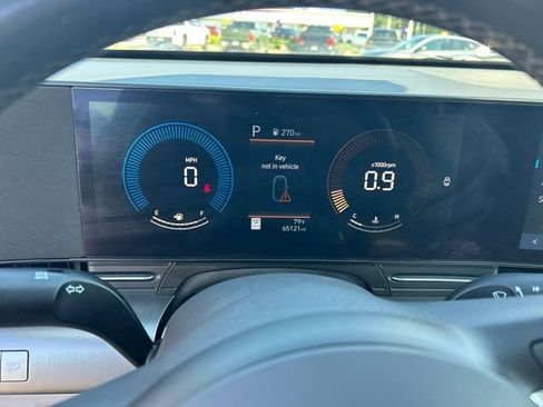 Used 2024 Hyundai Kona SEL AWD/4WD image 27