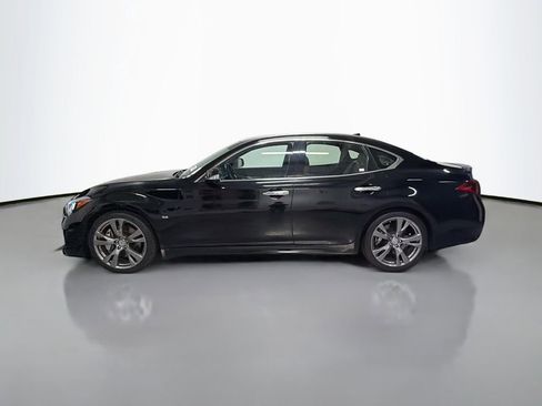 Used 2017 INFINITI Q70 5.6 w/ Sport Package RWD image 2