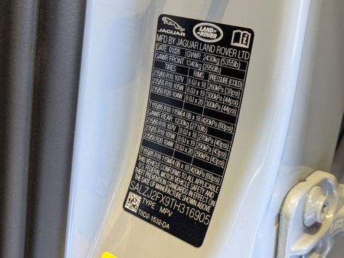 New 2026 Land Rover Range Rover Evoque S AWD/4WD image 31