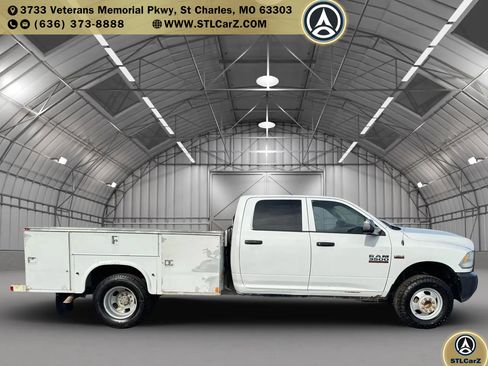 Used 2014 RAM 3500 Tradesman image 2