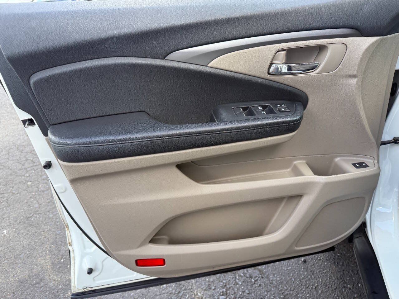 Used 2016 Honda Pilot EX-L image 16