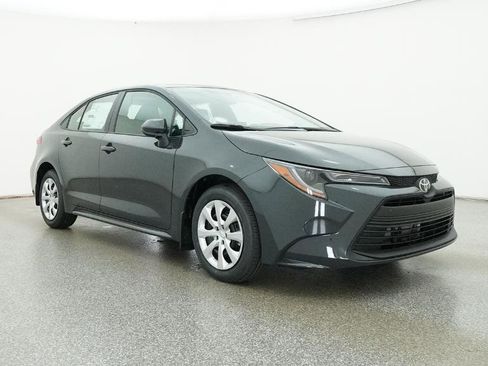 New 2026 Toyota Corolla LE image 30