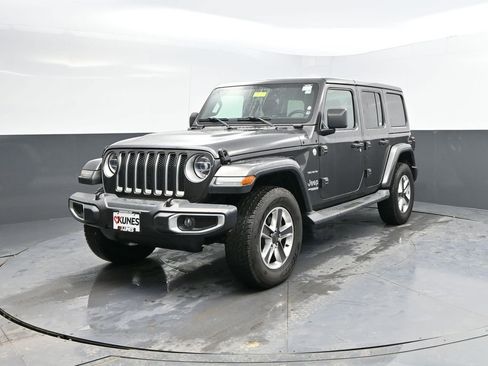 Used 2020 Jeep Wrangler Unlimited Sahara image 5