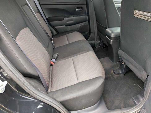 Used 2018 Mitsubishi Outlander Sport LE FWD image 18