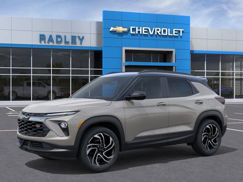 New 2026 Chevrolet TrailBlazer RS w/ Driver Confidence Package image 2