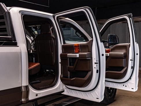 Used 2018 Ford F350 King Ranch w/ King Ranch Ultimate Package image 29