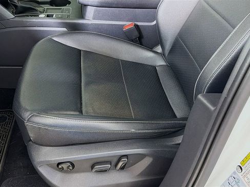 Used 2021 Volkswagen Atlas SE w/ Panoramic Sunroof Package image 21