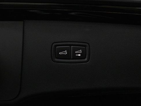 Certified 2025 Porsche Cayenne S AWD/4WD image 39
