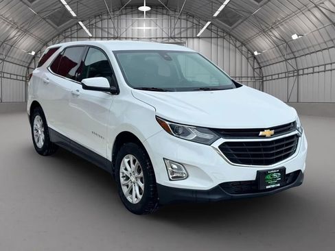 Used 2020 Chevrolet Equinox LT image 1