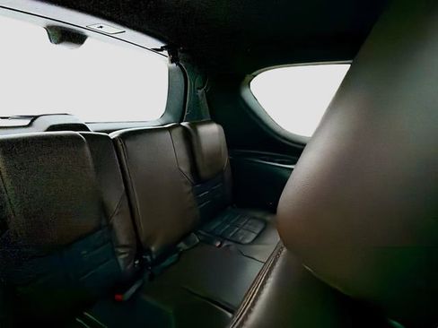 Used 2019 Nissan Armada Platinum image 28