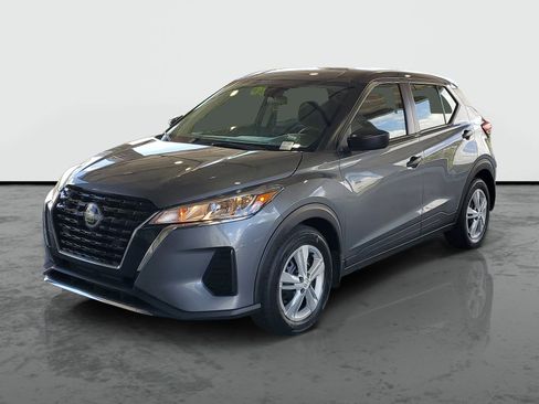 Used 2023 Nissan Kicks S FWD image 4