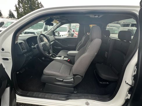 Used 2024 Nissan Frontier S w/ S Utility Package image 10