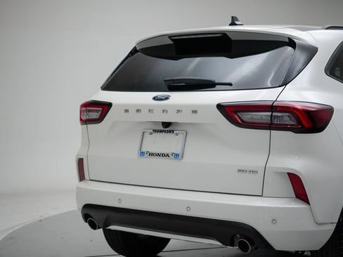 Used 2024 Ford Escape ST-Line w/ Tech Pack #1 AWD/4WD image 11