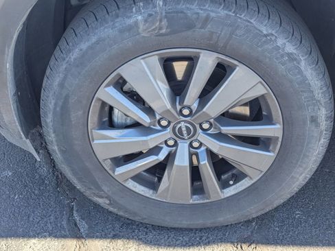 Used 2023 Nissan Pathfinder SV AWD/4WD image 13