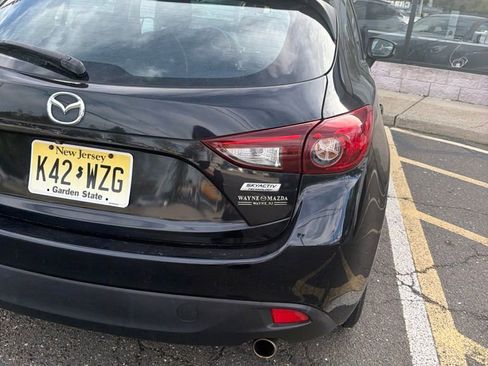 Used 2016 MAZDA MAZDA3 i Touring FWD image 3