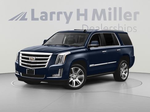 Used 2017 Cadillac Escalade Premium Luxury AWD/4WD image 1