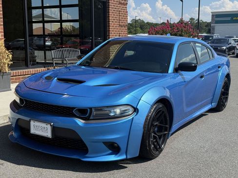 Used 2019 Dodge Charger Scat Pack w/ Dynamics Package RWD image 1