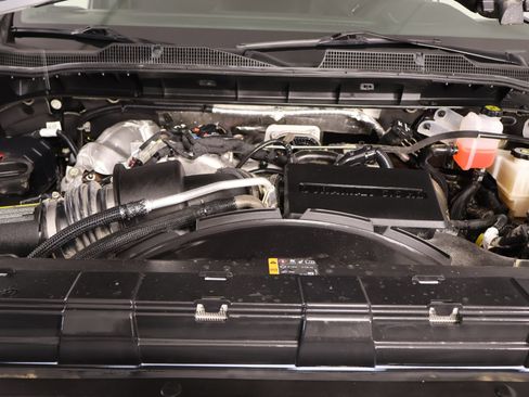 Used 2025 Chevrolet Silverado 2500 LT AWD/4WD image 20