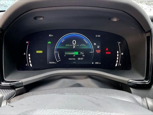 Used 2025 Toyota Camry SE w/ Multimedia Upgrade Package FWD image 26