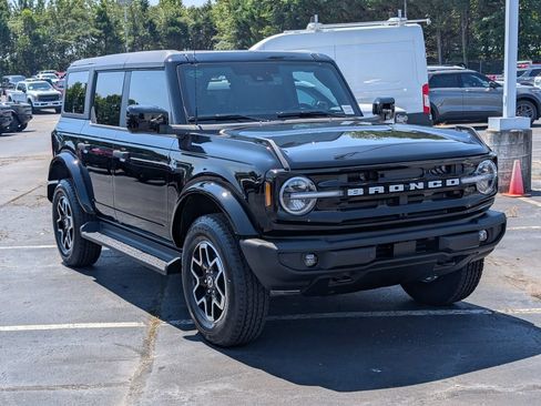 New 2026 Ford Bronco Outer Banks AWD/4WD image 2