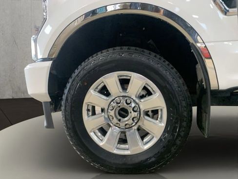 Used 2022 Ford F350 Platinum image 33