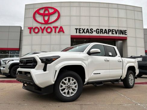 New 2026 Toyota Tacoma SR5 AWD/4WD image 2