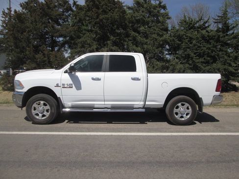 Used 2017 RAM 3500 Big Horn AWD/4WD image 2
