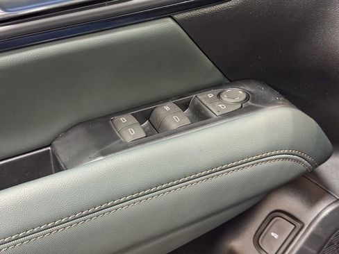 New 2026 GMC Terrain AT4 w/ Convenience Package III image 38