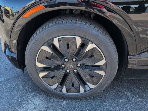 New 2025 Chevrolet Blazer EV RS image 9