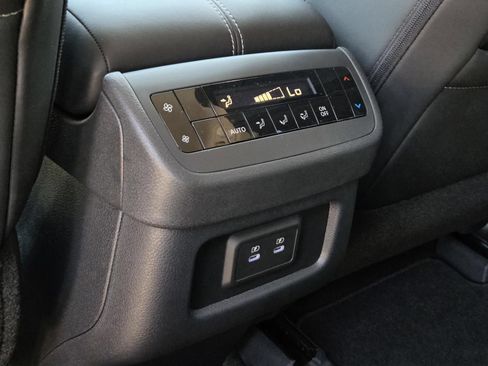 New 2026 Nissan Pathfinder SL FWD image 16