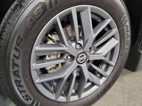 Used 2021 Nissan Rogue S image 31