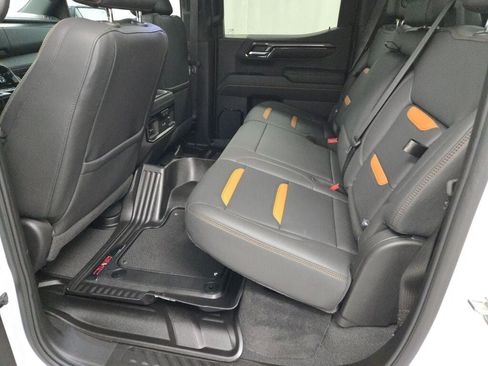 Used 2025 GMC Sierra 1500 AT4 w/ AT4 Premium Package image 18