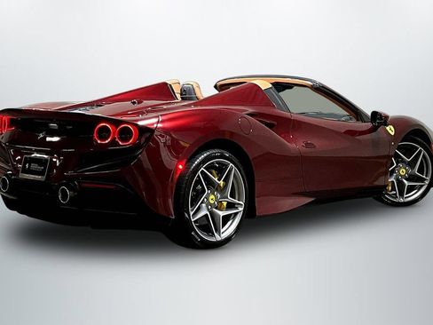 Used 2021 Ferrari F8 Tributo RWD image 7