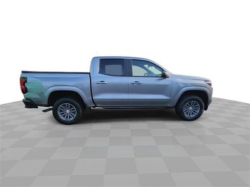 Used 2023 Chevrolet Colorado LT w/ LT Convenience Package II image 9
