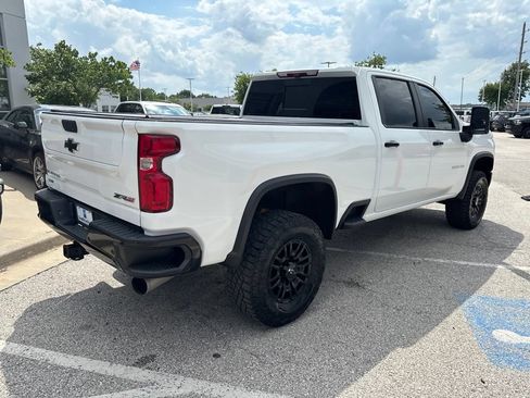 Used 2024 Chevrolet Silverado 2500 ZR2 w/ Technology Package AWD/4WD image 28