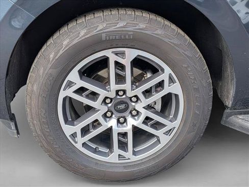 Used 2025 Ford Expedition Active AWD/4WD image 18