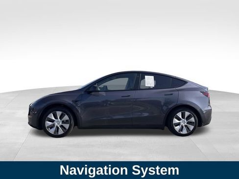 Used 2021 Tesla Model Y 2WD image 2