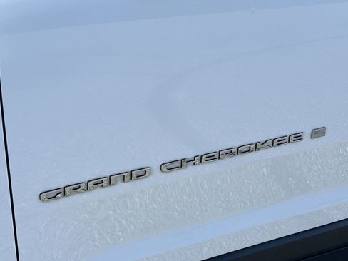 Used 2021 Jeep Grand Cherokee L Limited image 44