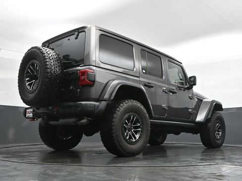 Used 2025 Jeep Wrangler Unlimited Rubicon image 47