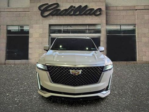 Used 2023 Cadillac Escalade ESV Premium Luxury AWD/4WD image 8