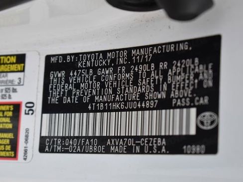 Used 2018 Toyota Camry FWD image 31
