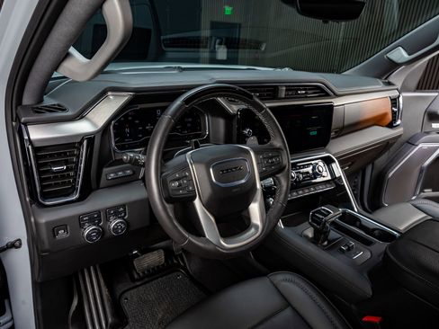 Used 2025 GMC Sierra 1500 Denali image 17