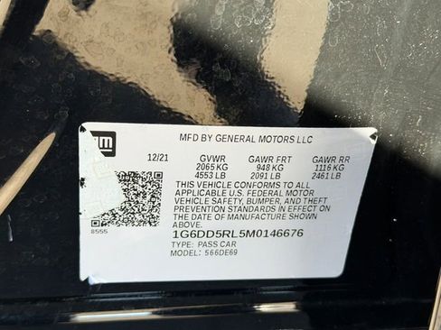 Used 2021 Cadillac CT4 V w/ Technology Package image 31