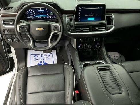 Used 2022 Chevrolet Suburban Premier image 10