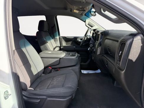 Used 2019 Chevrolet Silverado 1500 Custom w/ Custom Value Package image 15