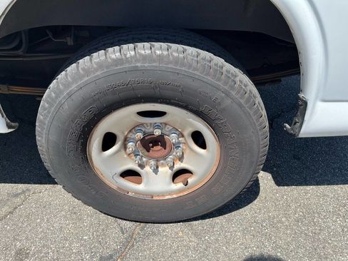 Used 2006 GMC Savana 2500 Passenger image 16