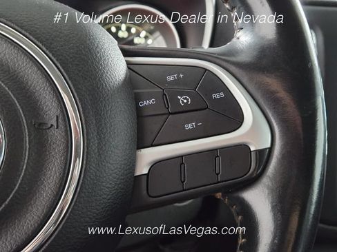 Used 2020 Jeep Compass Latitude FWD image 31